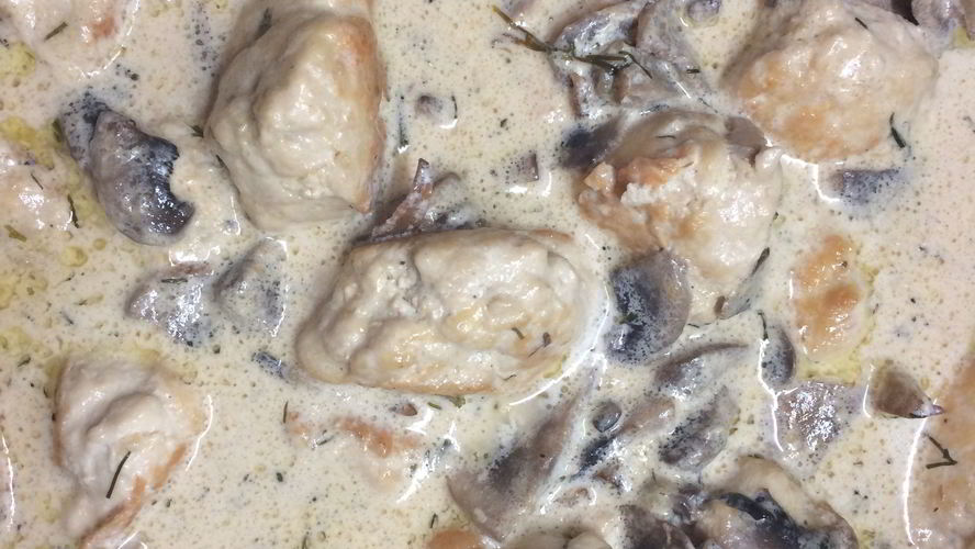 Рецепт фрикаделек в сливочно-сырном грибном соусе