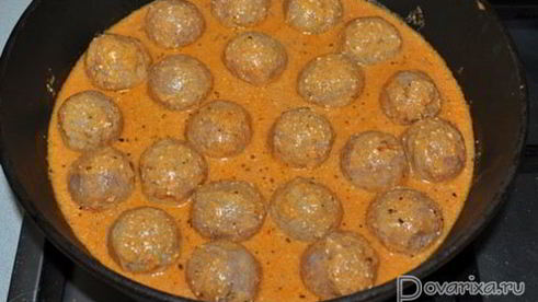 мясные фрикадельки с сырной начинкой