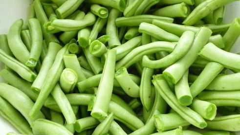 спаржевая фасоль с фрикадельками в пикантном соусе