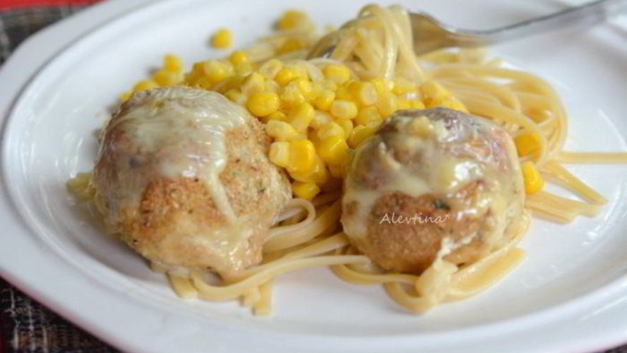 Рецепт сырных куриных фрикаделек