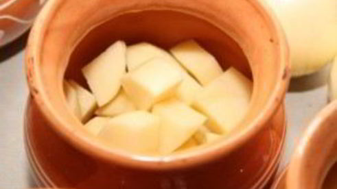 картофель с говядиной в духовке