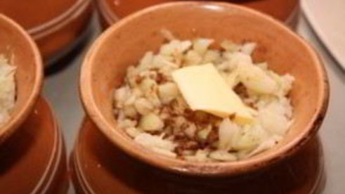 картофель с говядиной в духовке