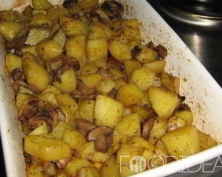 Картофель с грибами в духовке