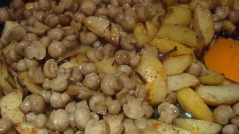 картофель с грибами