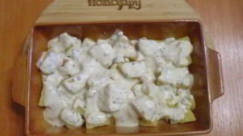 картофель в духовке под соусом