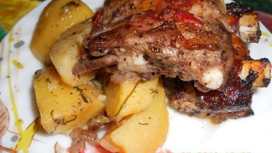 Рецепт картошки с ребрышками в духовке