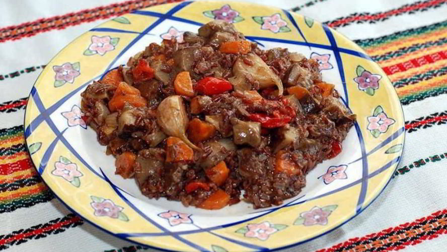 Рецепт красного риса с грибами и овощами