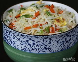 Рис с овощами и яйцом