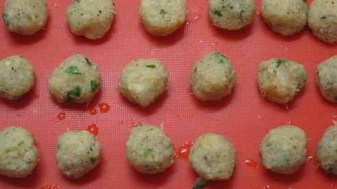 рис с рыбными тефтелями