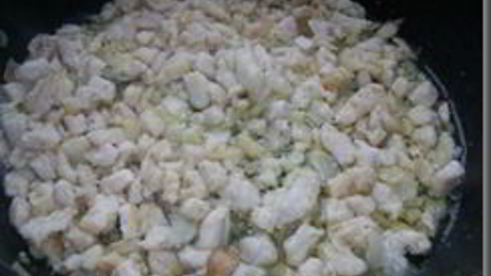 жареная картошка с куриным филе