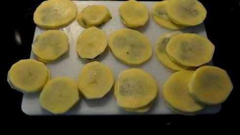 жареный картофель с петрушкой