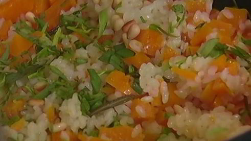 зимний рис с тыквой и кедровыми орехами