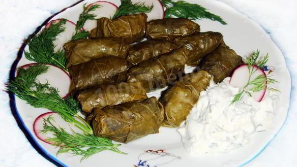 Рецепт Армянской долмы в виноградных листьях