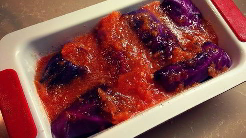 голубцы из краснокочанной капусты с овощной начинкой