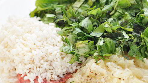 голубцы в виноградных листьях