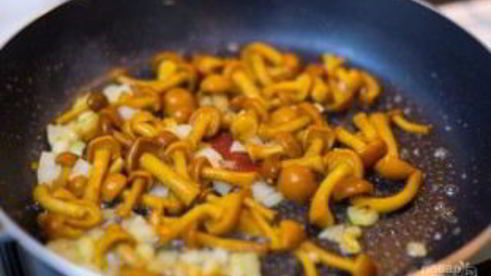 грибы лисички