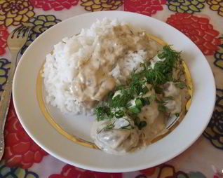 Грибы, тушенные со сливками