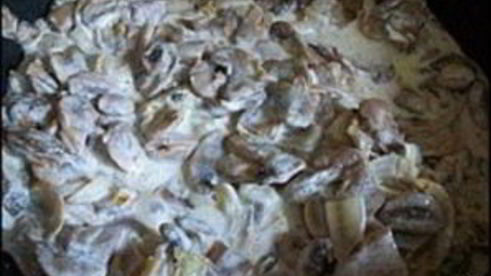 грибы в сметане