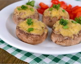Шампиньоны с начинкой из зелени