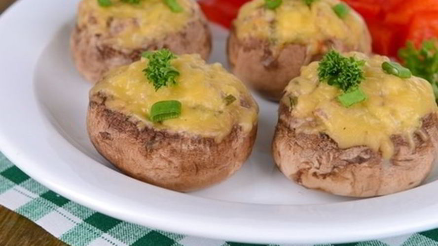 Рецепт шампиньонов с начинкой из зелени
