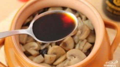 шампиньоны в горшочках