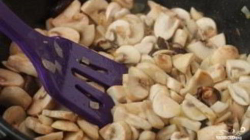 шампиньоны в горшочках