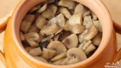 шампиньоны в горшочках