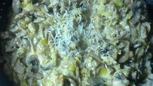 шампиньоны в вине и сливках