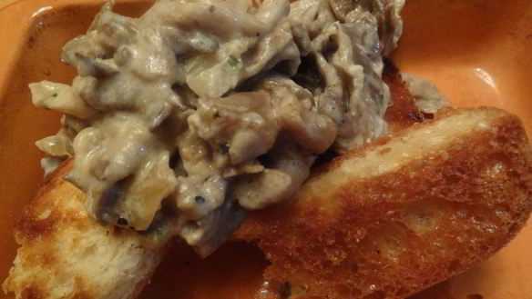 Рецепт Вешенок, тушеных со сливками и тимьяном