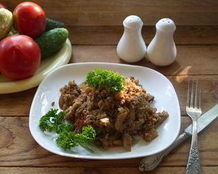 Гуляш из баклажанов