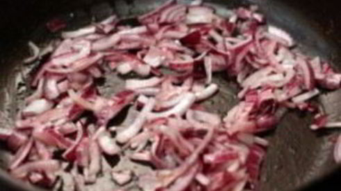 гуляш из говядины с черносливом