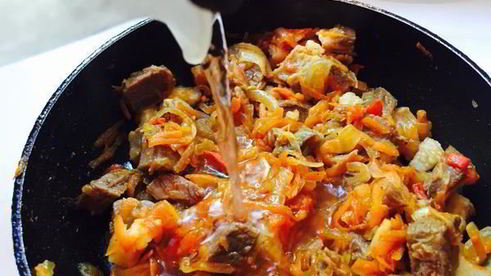 гуляш из отварного мяса