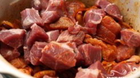 гуляш из свиной шейки