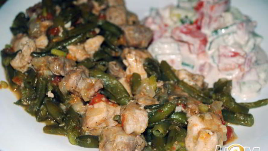 Рецепт гуляша со стручковой фасолью по-гречески
