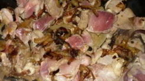 гуляш свиной