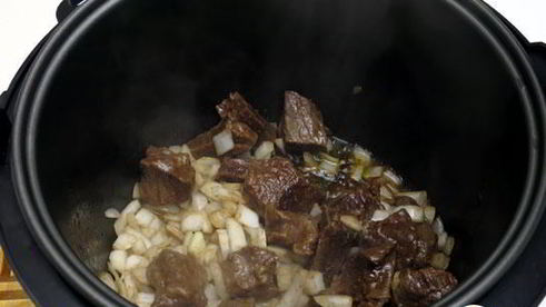 гуляш в мультиварке