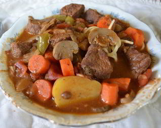 Праздничный гуляш