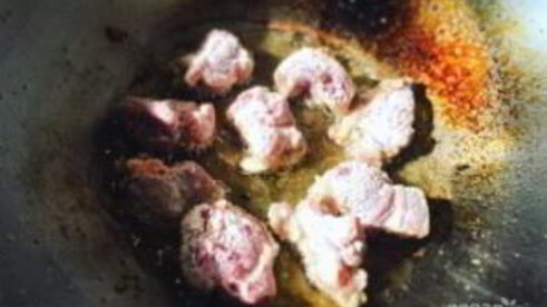 свиной гуляш в кисло-сладком соусе