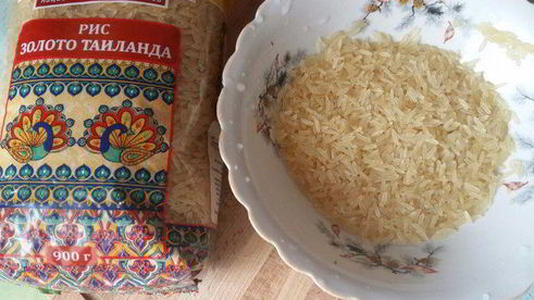 котлеты по-корейски на подушке из риса с овощами