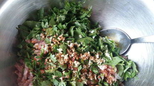 котлеты по-корейски на подушке из риса с овощами