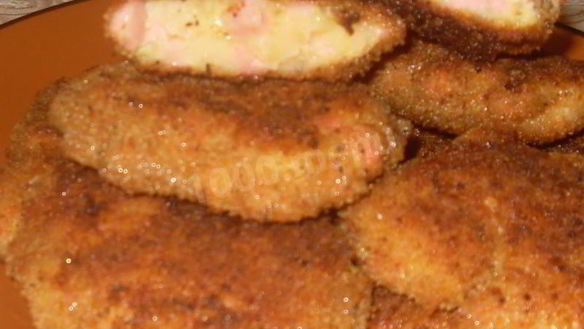 Рецепт Котлет с колбасой и сыром