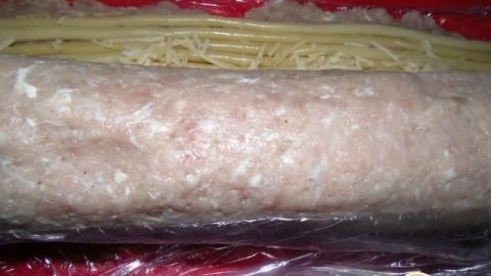 котлеты с макаронами в рулете