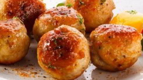 котлеты с помидорами