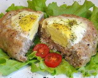 Котлеты, запеченные с яйцами