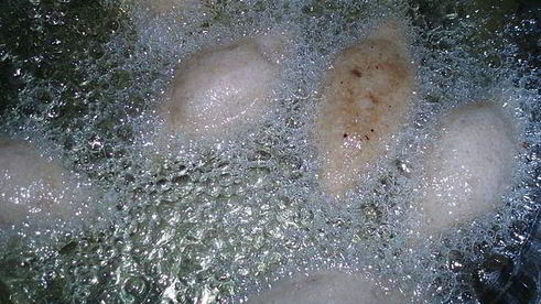 куббе-котлетки из булгура с начинкой из фарша и кедровых орешков