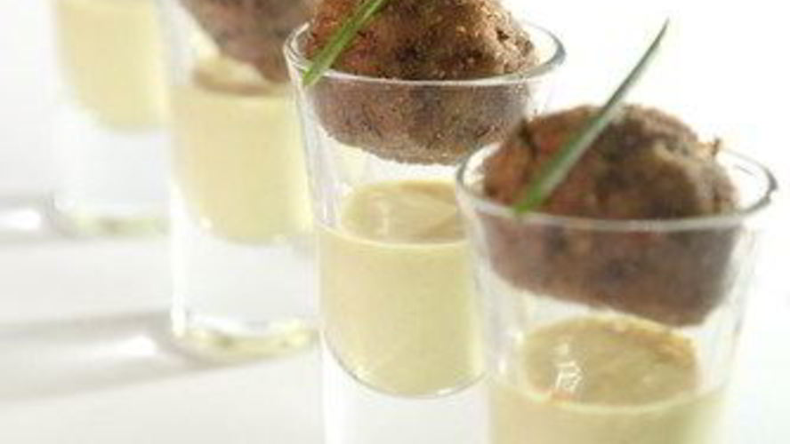 Рецепт куриных котлет с соусом из бальзамического уксуса и тимьяном