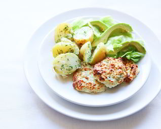 Куриные котлеты с творожным сыром