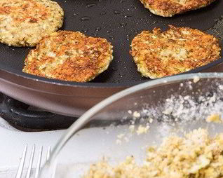 Вегетарианские котлеты из чечевицы с капустой