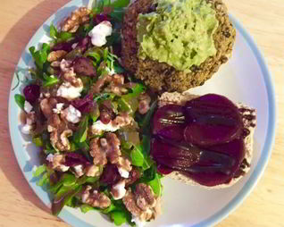 Вегетарианские котлеты из темной фасоли