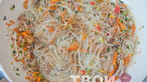 лапша в воке